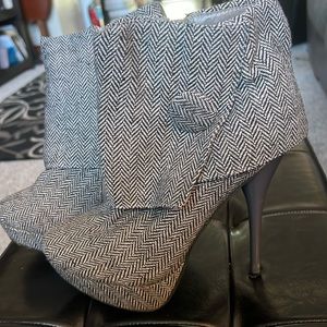Cuffed booties
